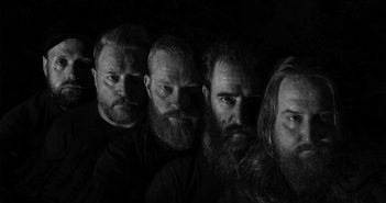 The Devil and the Almighty Blues: Stonersko putovanje za pamćenje